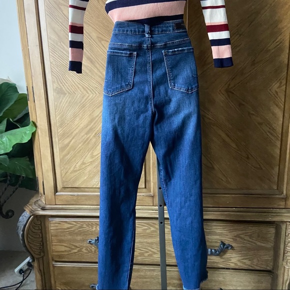 Levi Strauss light washed mid rise skinny jeans - Picture 3 of 4